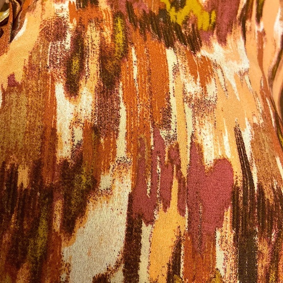 Cure New With Tag Pullover Abstract Print 3/4 Sleeves High Low Blouse in Brown. - Picture 6 of 8